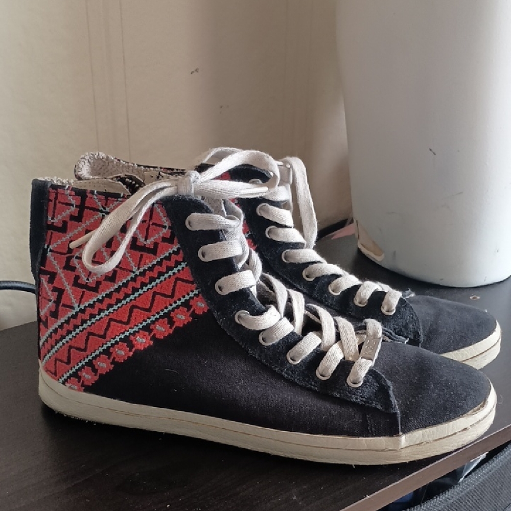 Kim And Zozi Azteca High-Top Sneakers